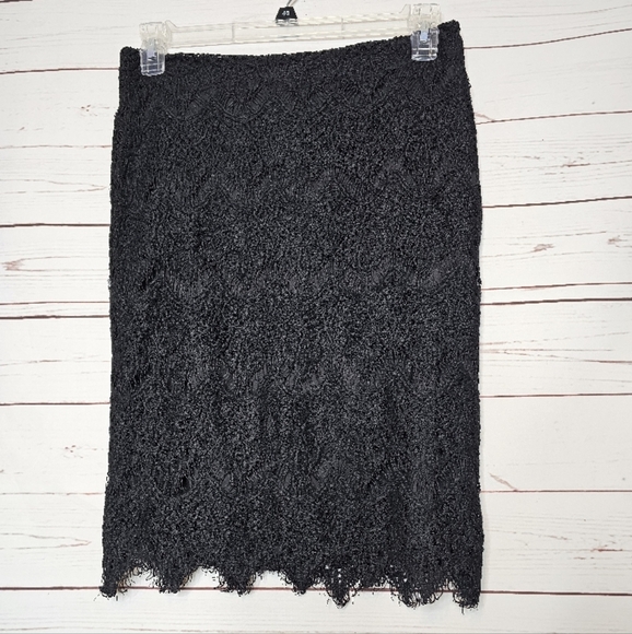 Isda & Co Scalloped Hem Black Lace Pencil Skirt - Picture 13 of 13